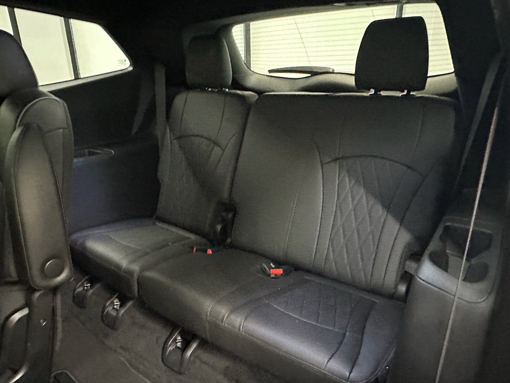 Certified 2023 Buick Enclave Avenir w/ Avenir Technology Package image 17