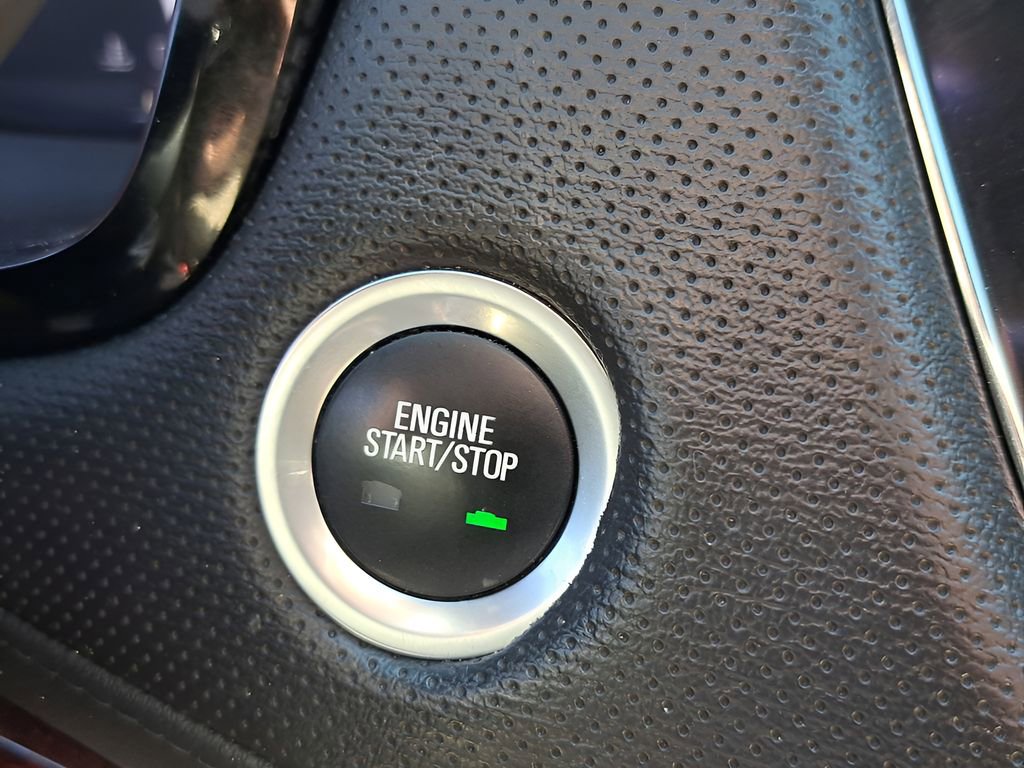 Used 2017 Cadillac XT5 Luxury w/ Driver Awareness Package image 27