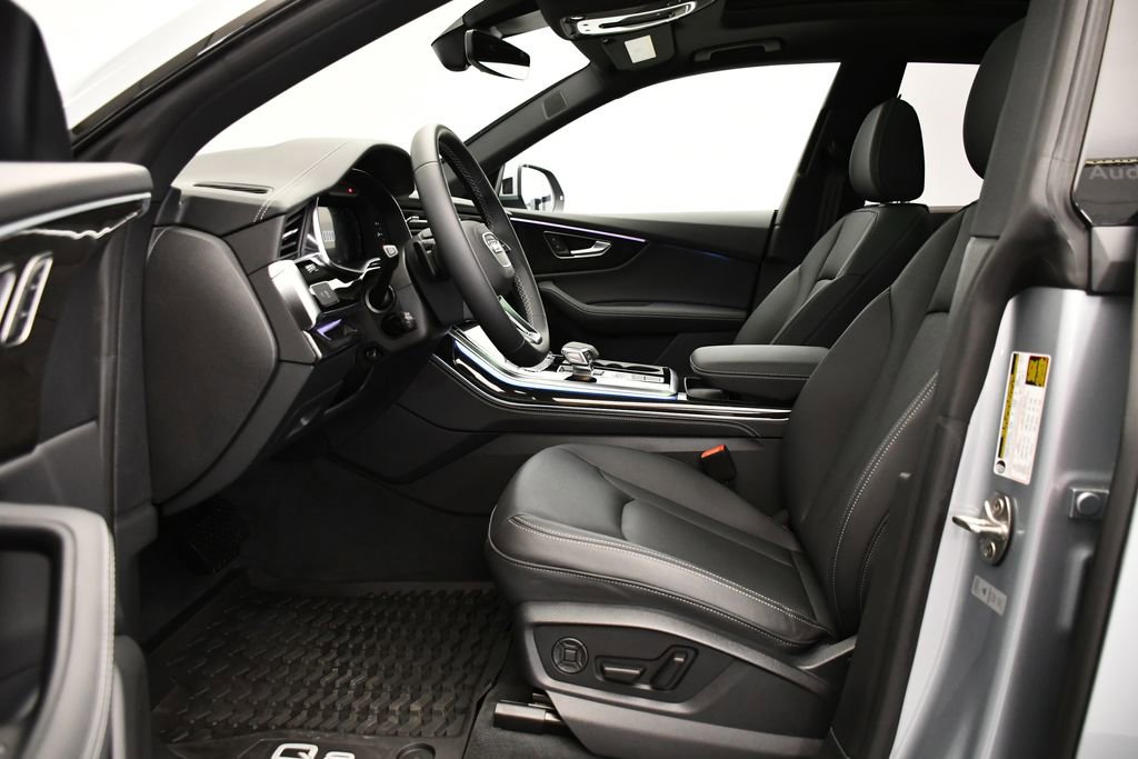 Used 2025 Audi Q8 Premium Plus image 37