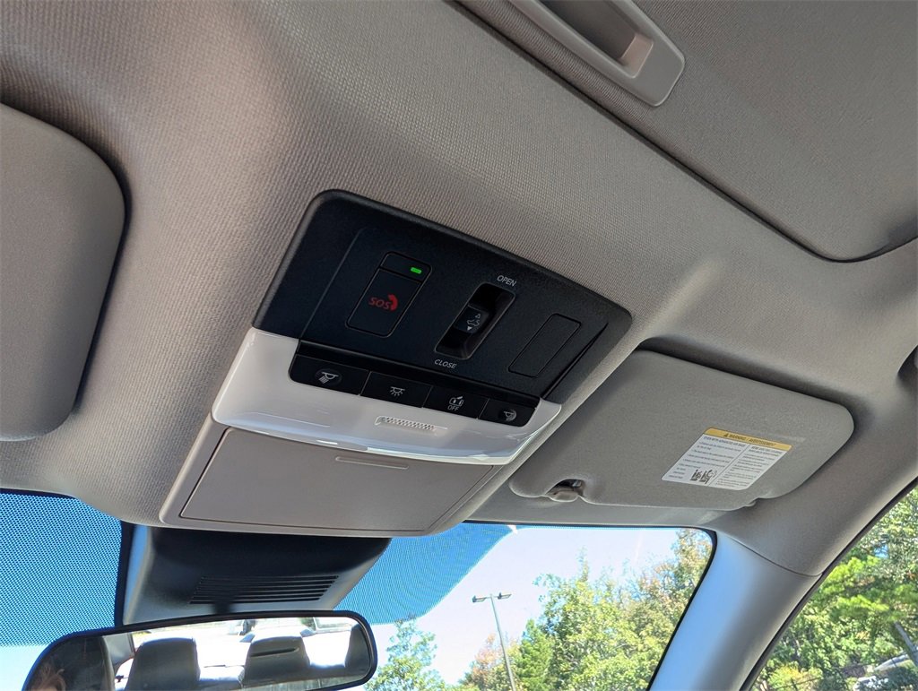 New 2025 Nissan Sentra SR w/ SR Premium Package image 20