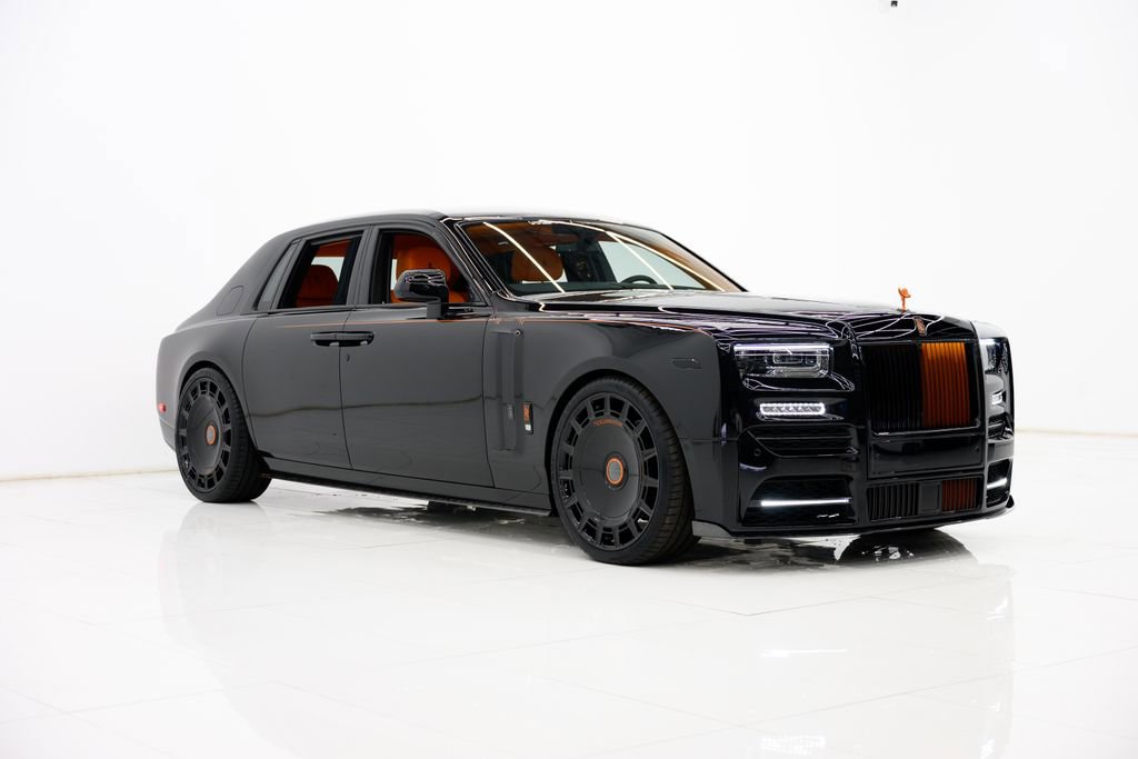 Used 2025 Rolls-Royce Phantom Sedan RWD image 5