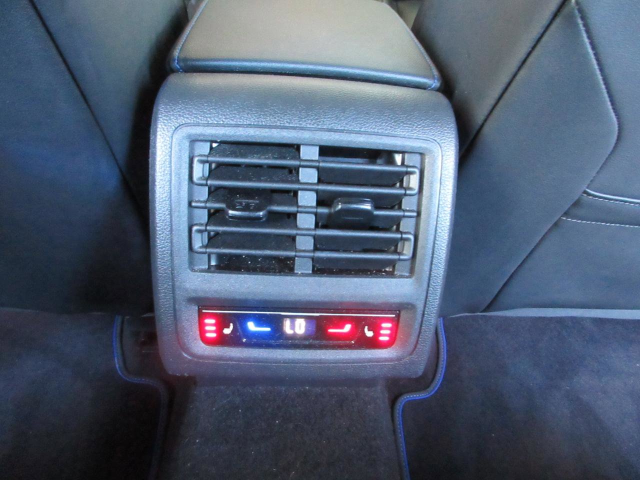 Used 2022 Volkswagen Golf R AWD/4WD image 42