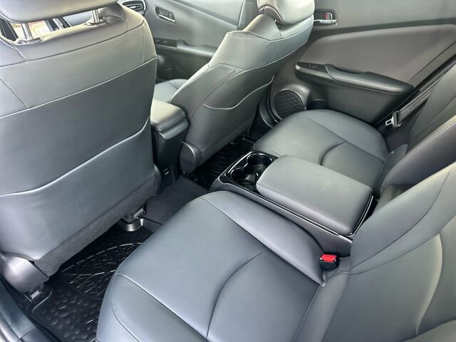 Used 2019 Toyota Prius Prime Premium image 15