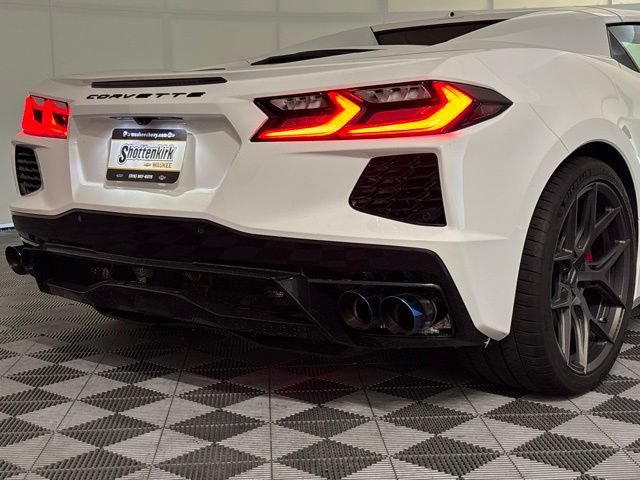 Used 2022 Chevrolet Corvette Stingray Convertible w/ 1LT RWD image 8