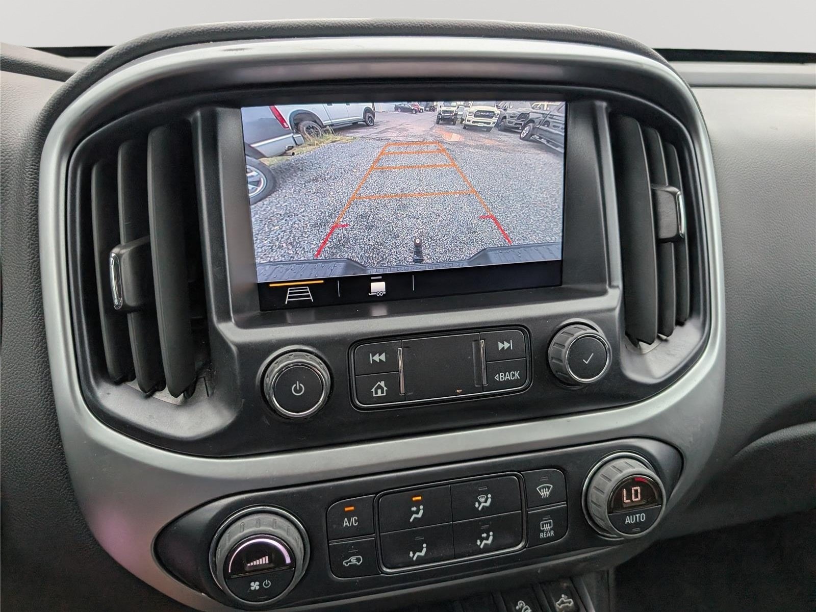 Used 2022 Chevrolet Colorado ZR2 AWD/4WD image 26
