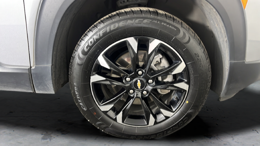 Used 2023 Chevrolet TrailBlazer LT AWD/4WD image 49