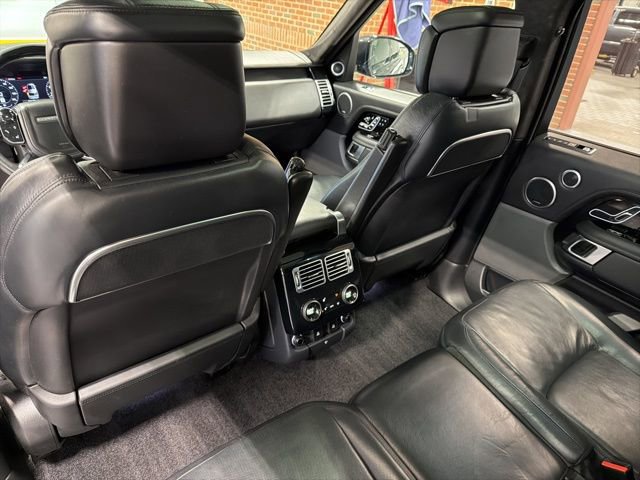 Used 2021 Land Rover Range Rover Autobiography image 32