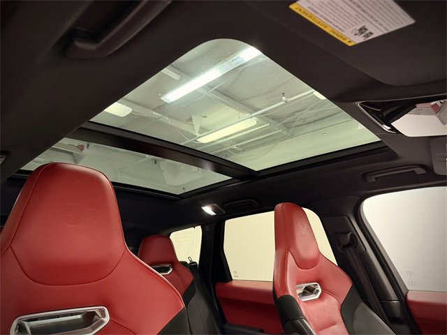 Used 2022 Land Rover Range Rover Sport SVR image 17