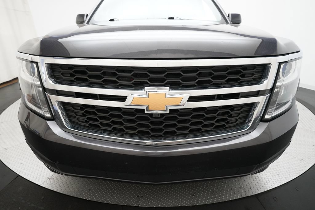 Used 2017 Chevrolet Suburban LT image 23