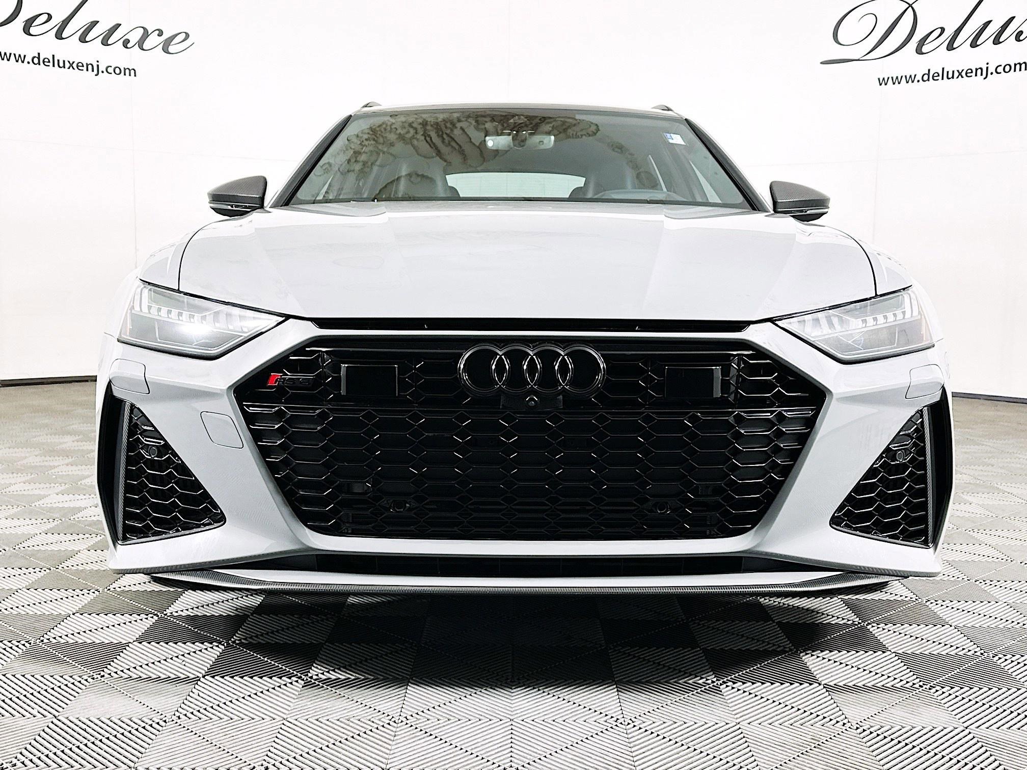 Used 2025 Audi RS 6 performance w/ Matte Carbon Package AWD/4WD image 2