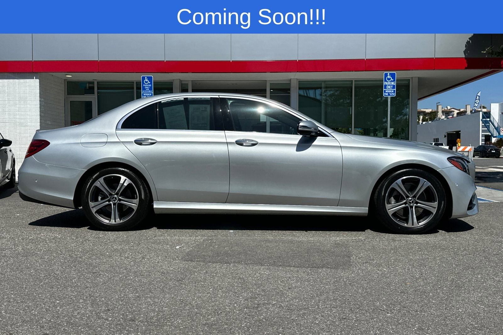 Used 2019 Mercedes-Benz E 300 image 3