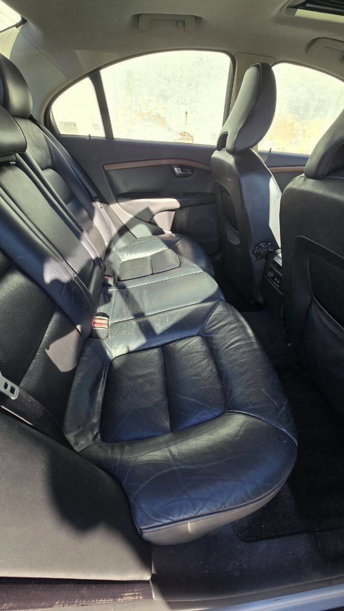 Used 2008 Volvo S80 3.2 image 12