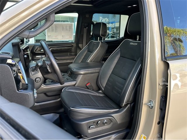 Used 2023 GMC Sierra 1500 AT4X image 16
