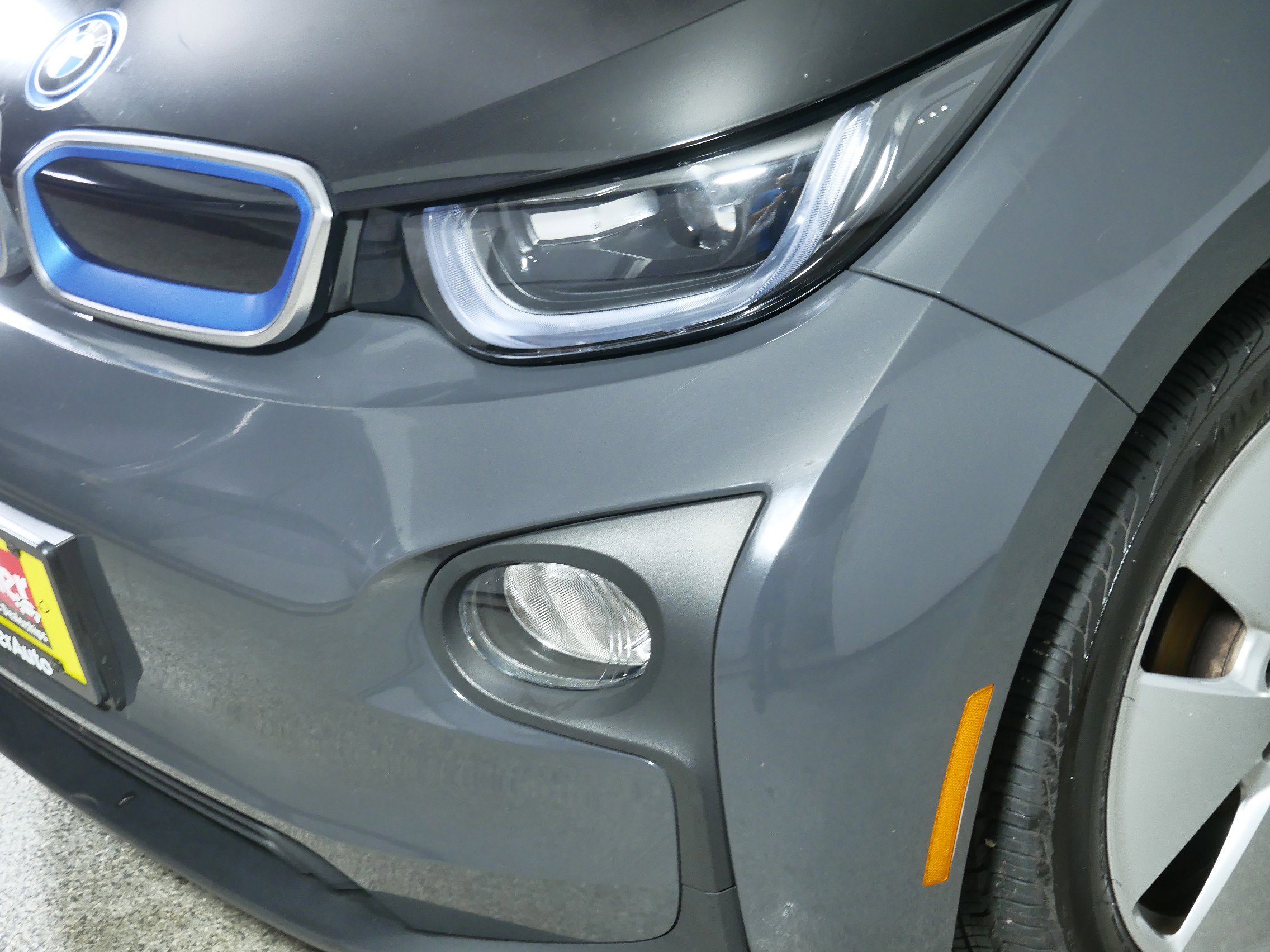 Used 2015 BMW i3 w/ Range Extender image 16