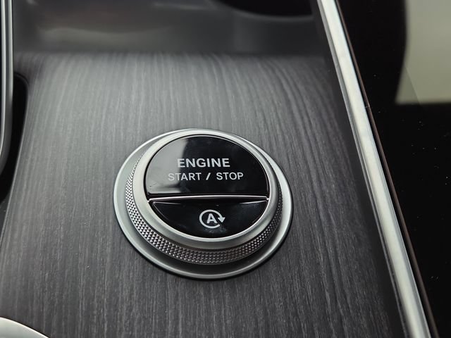 New 2026 Mercedes-Benz GLC 300 4MATIC image 11