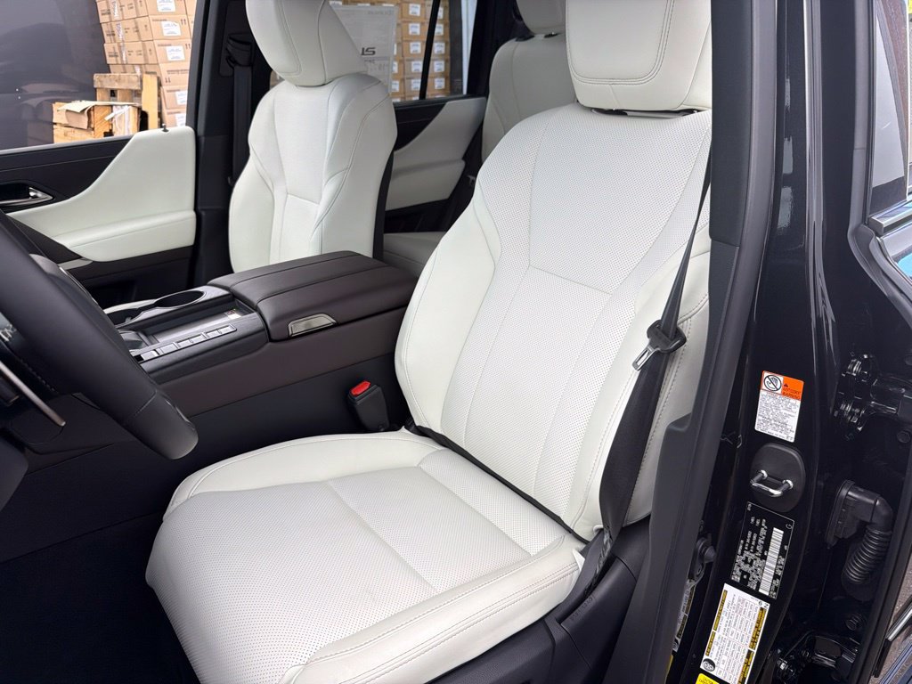 New 2026 Lexus LX 600 4WD w/ Appearance Package image 19
