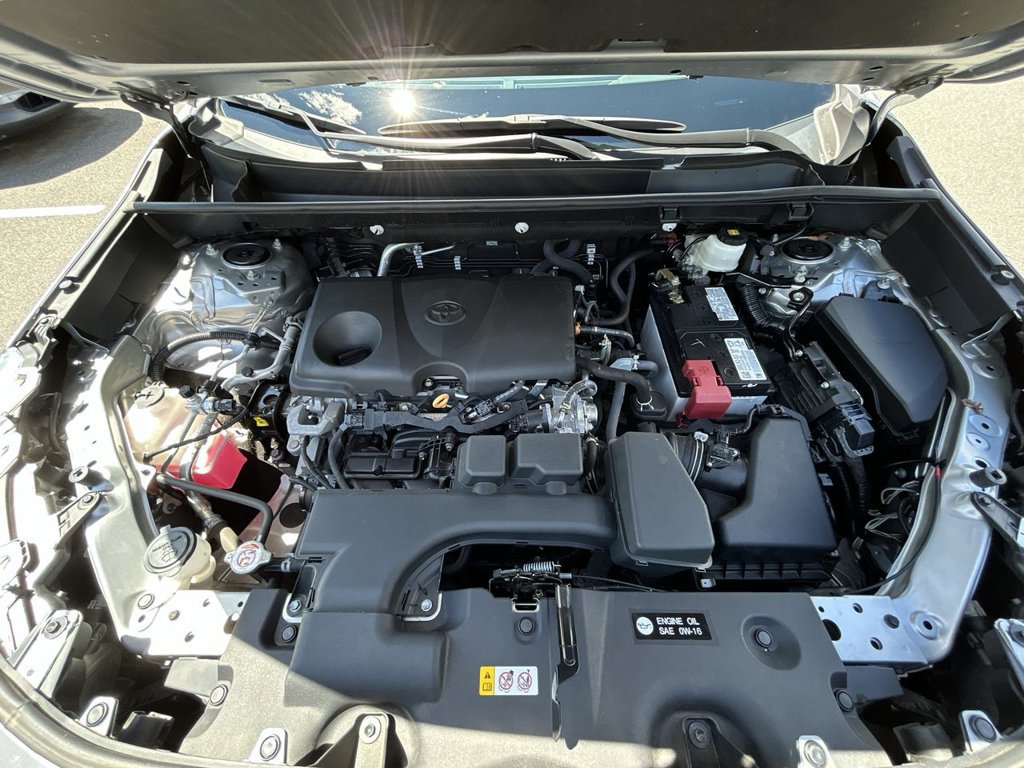 Used 2023 Toyota RAV4 LE AWD/4WD image 14