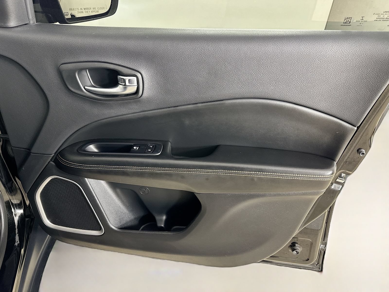 Used 2019 Jeep Compass Limited w/ Safety & Security Group AWD/4WD image 40