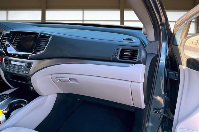 Used 2021 Honda Pilot EX image 17