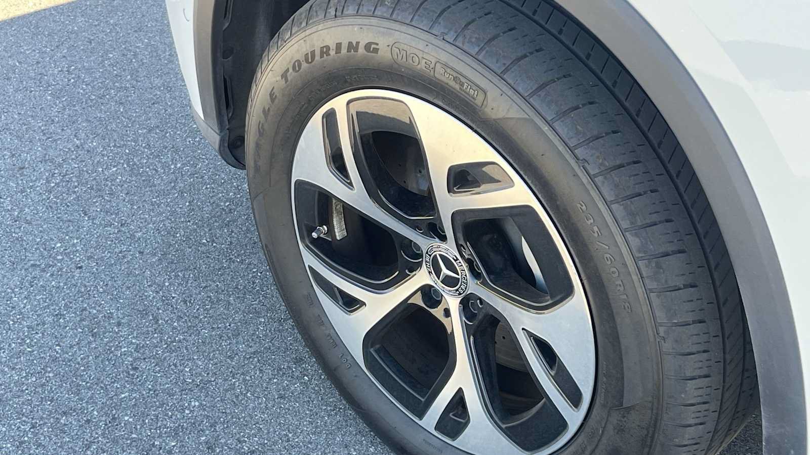 Certified 2025 Mercedes-Benz GLC 350e 4MATIC image 24