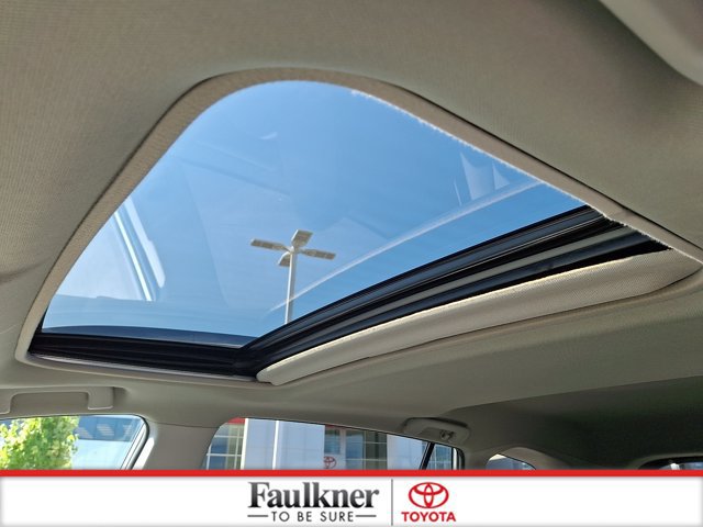 Certified 2017 Toyota RAV4 Platinum AWD/4WD image 15