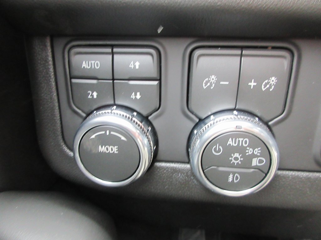 New 2026 GMC Yukon XL Elevation w/ Elevation Premium Package image 17