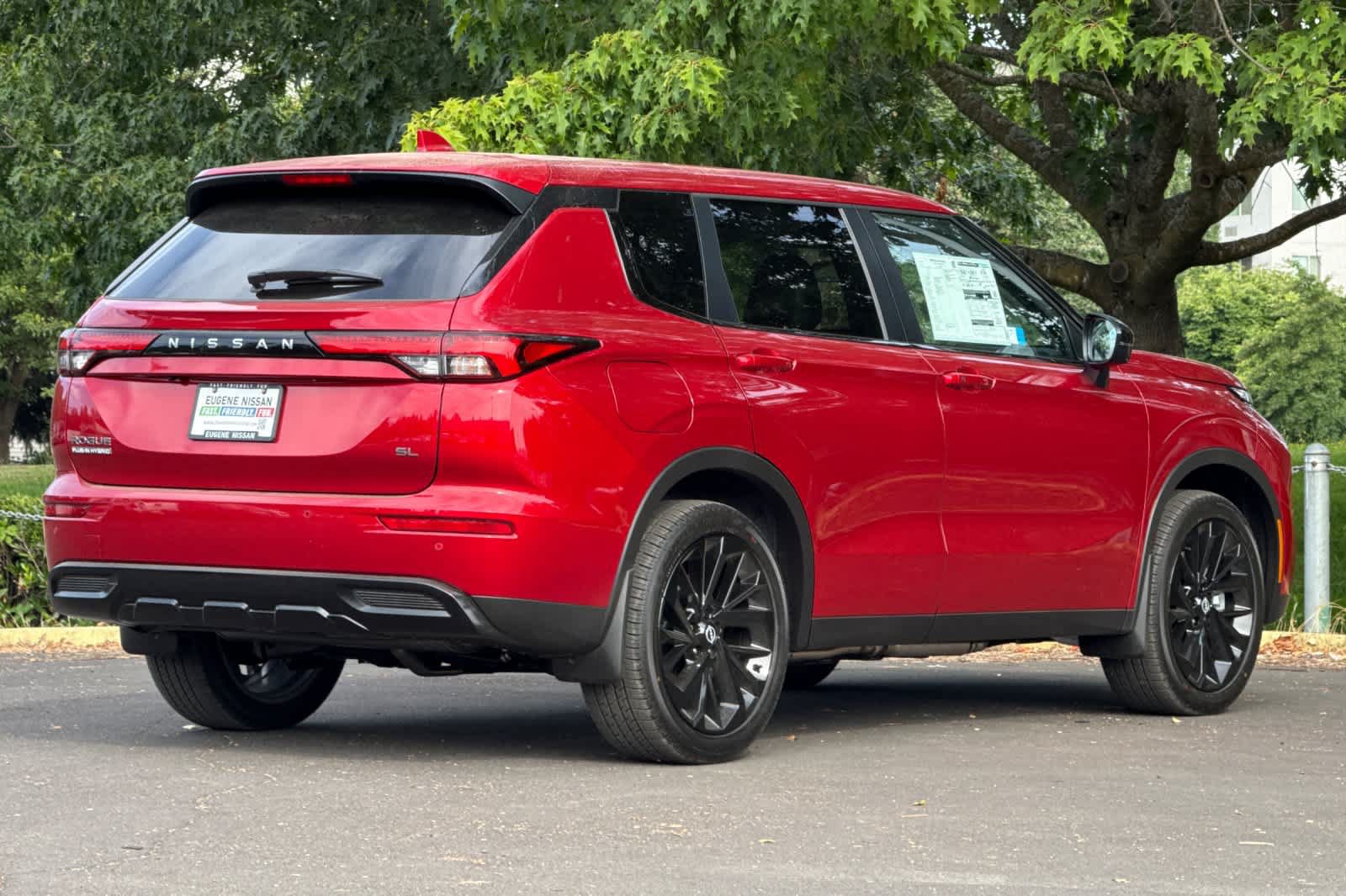 New 2026 Nissan Rogue SL AWD/4WD image 2
