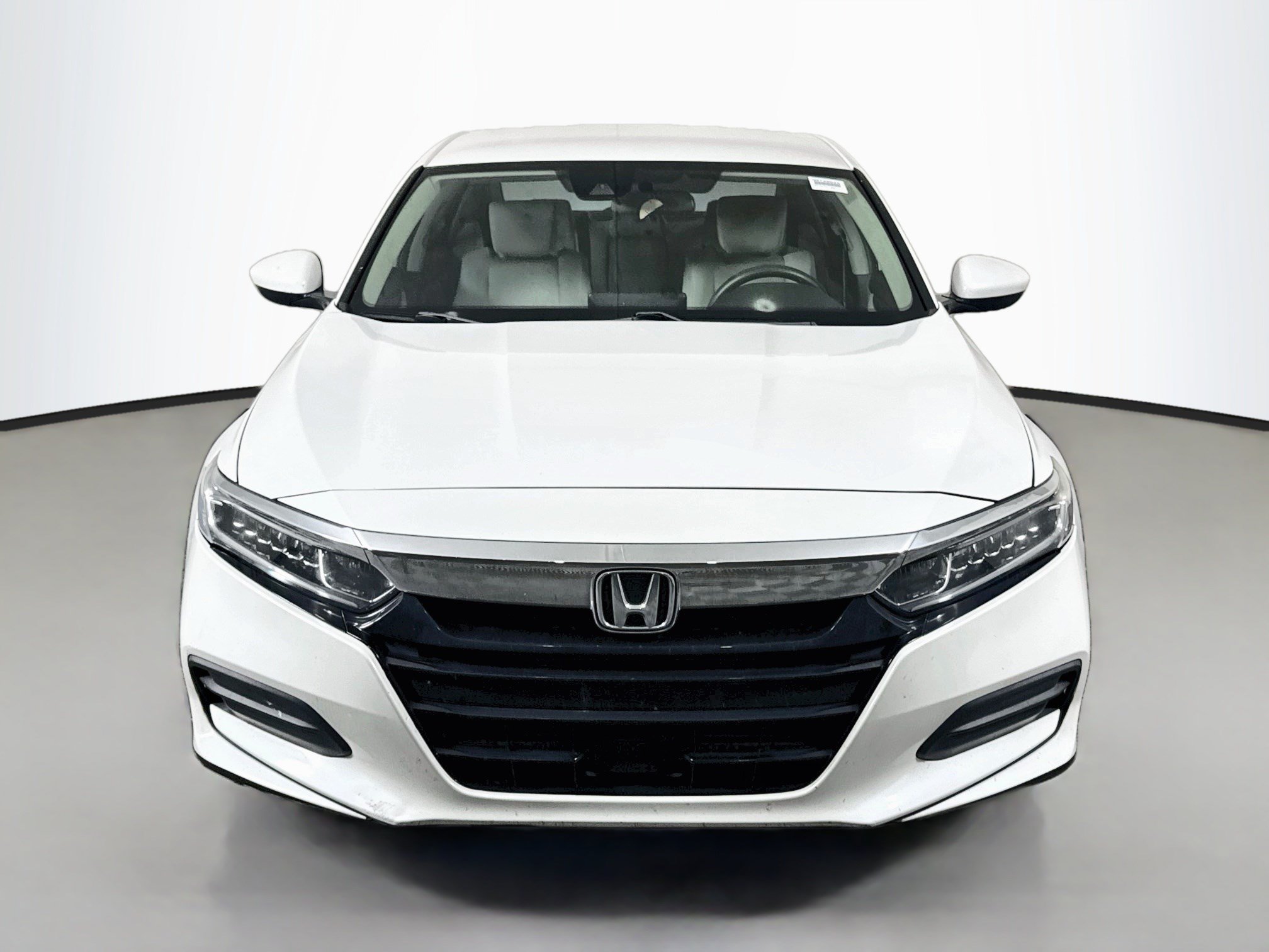 Used 2018 Honda Accord LX image 2