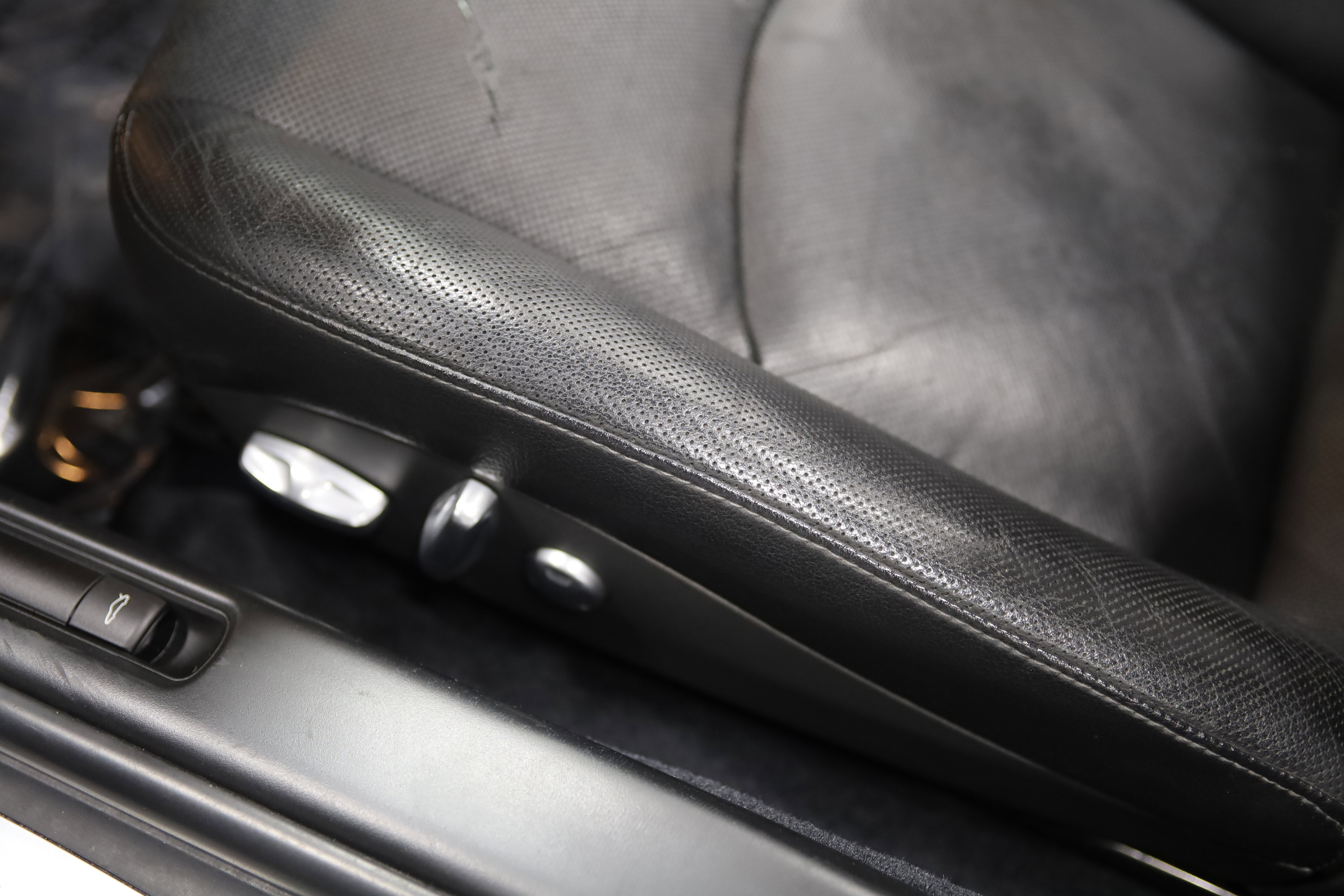 Used 2010 Porsche 911 Carrera 4S image 18