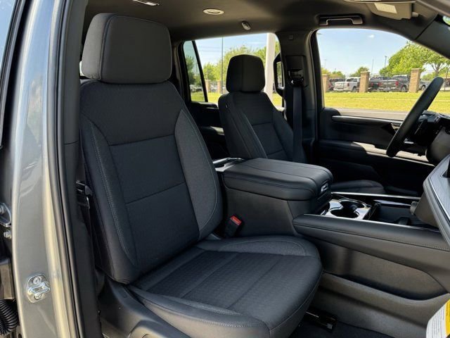 New 2026 Chevrolet Suburban LS w/ LS Custom Edition RWD image 24