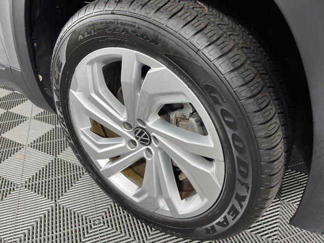 Used 2023 Volkswagen Atlas SE w/ Panoramic Sunroof Package FWD image 13