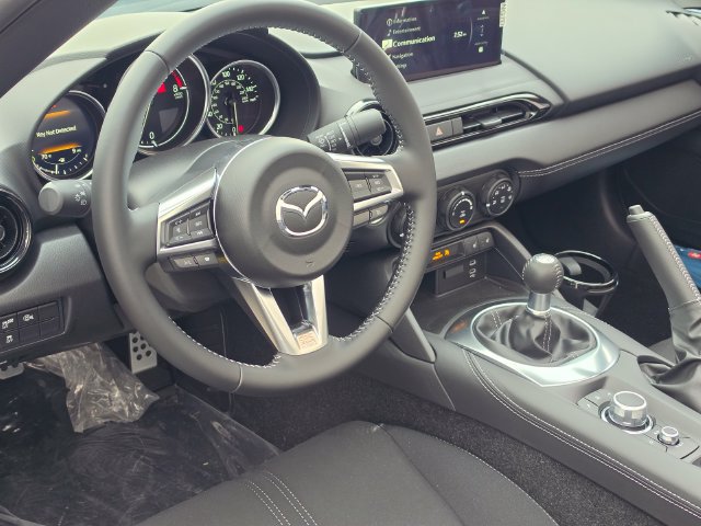 New 2026 MAZDA MX-5 Miata Club w/ Interior Package RWD image 7