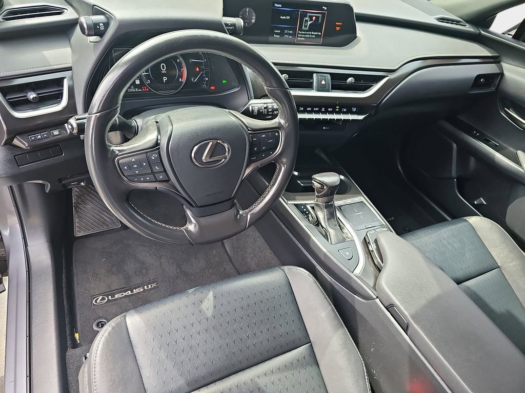 Used 2019 Lexus UX 200 FWD image 18