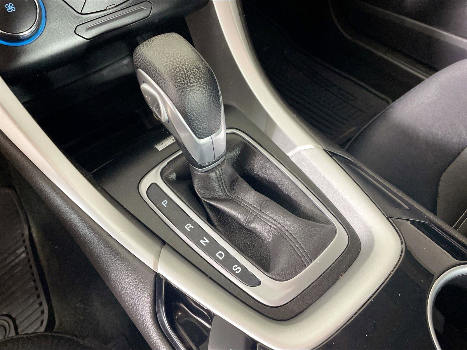 Used 2013 Ford Fusion SE FWD image 14