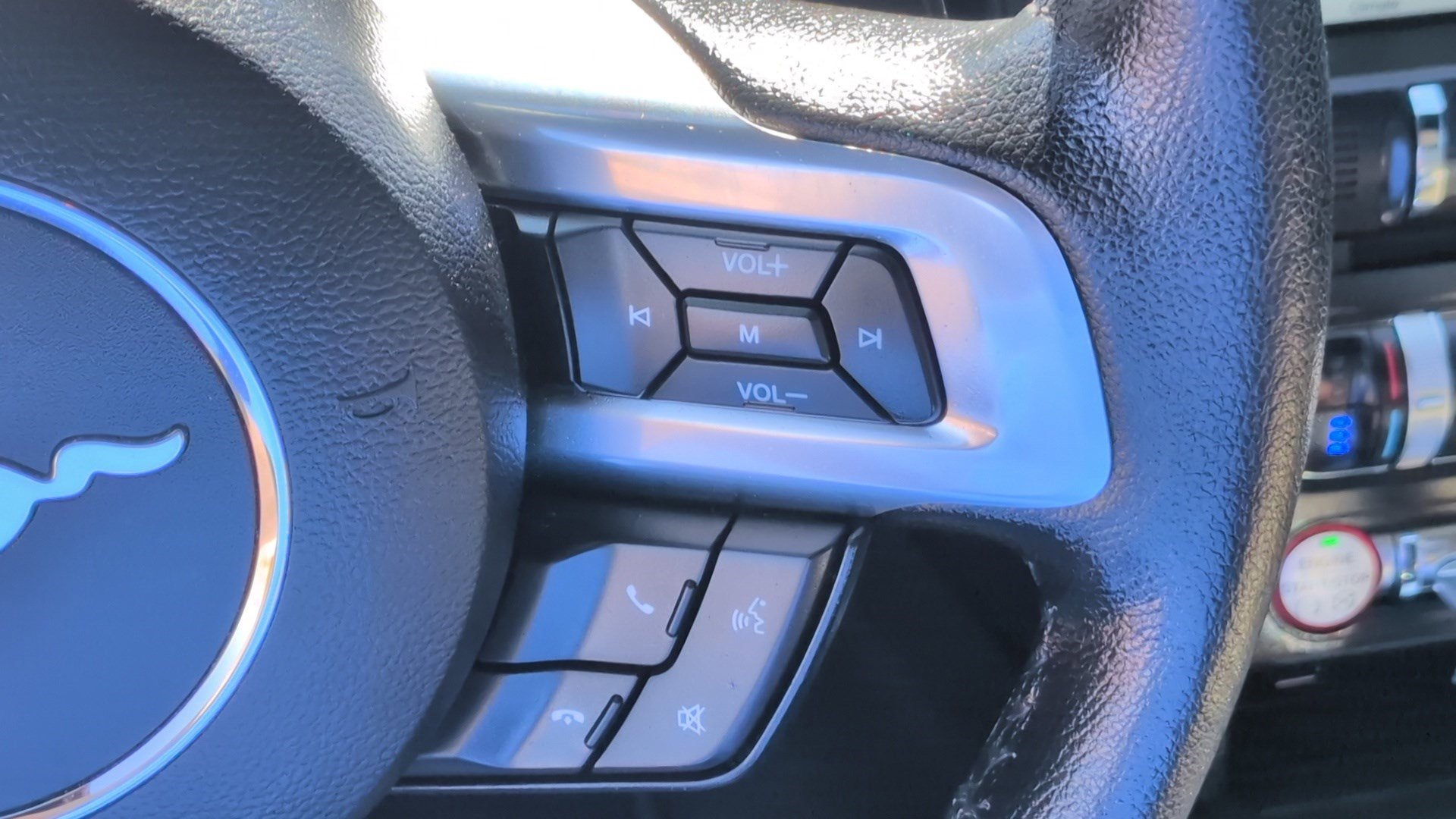 Used 2016 Ford Mustang GT Premium RWD image 17