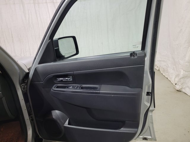 Used 2012 Jeep Liberty Sport image 44