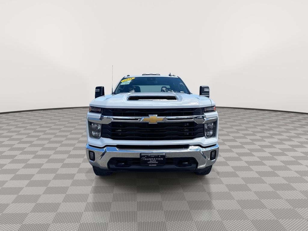 Used 2024 Chevrolet Silverado 2500 LT w/ Convenience Package AWD/4WD image 5