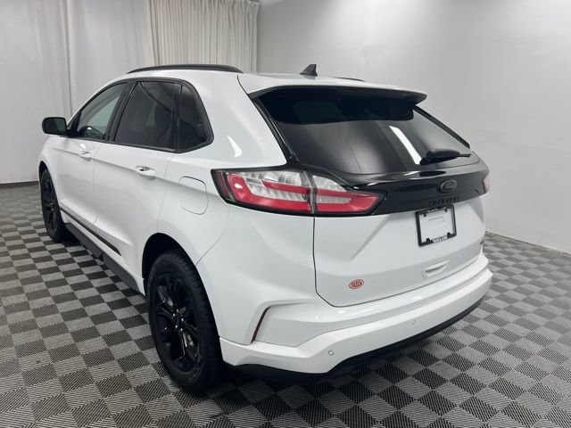 Used 2022 Ford Edge SE w/ Black Appearance Package AWD/4WD image 6