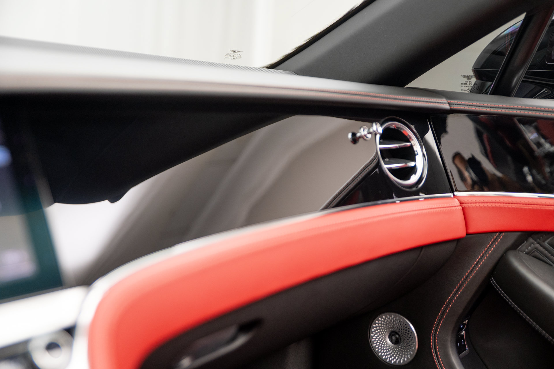 Certified 2022 Bentley Continental GT AWD/4WD image 26