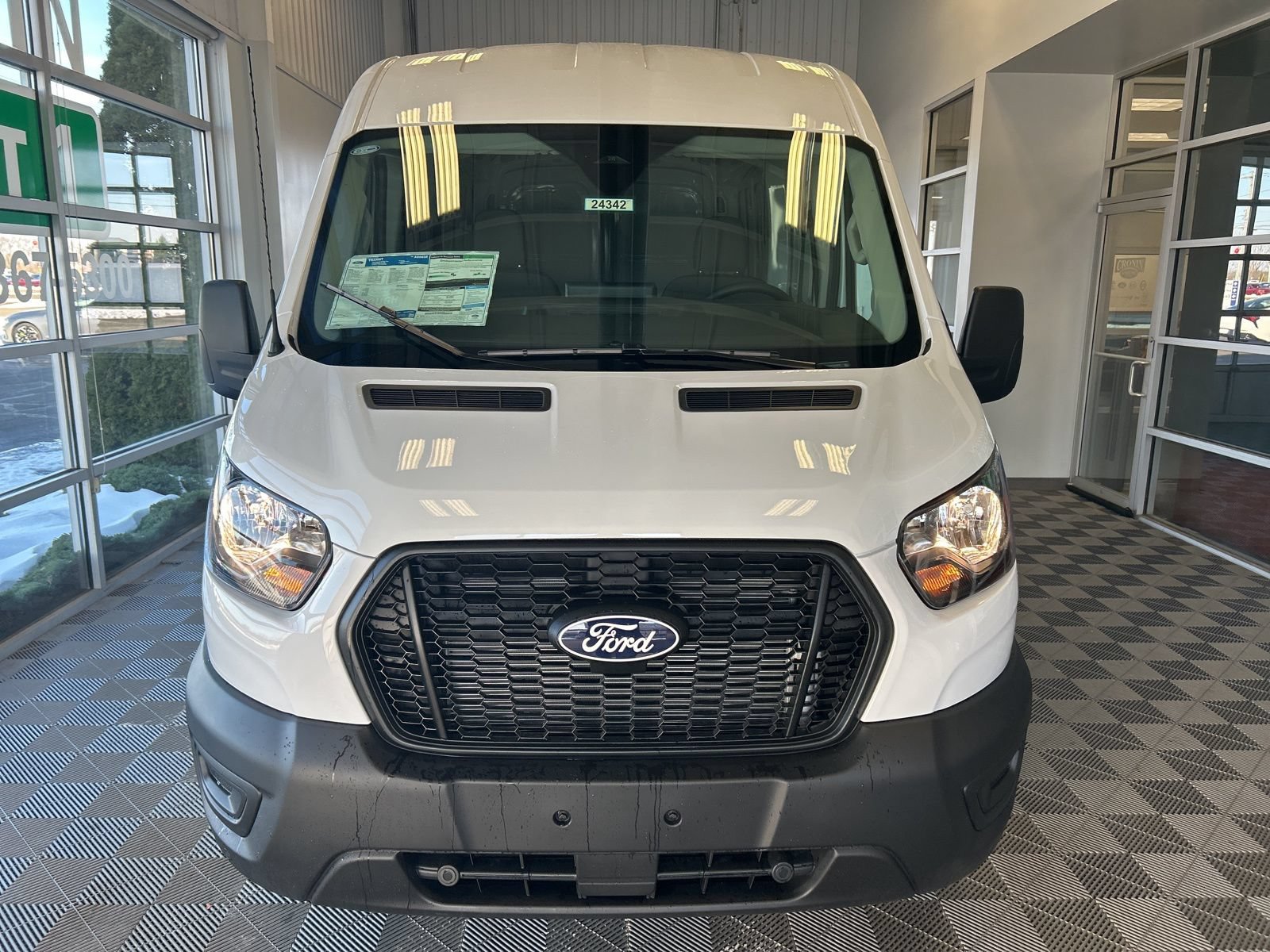 New 2026 Ford Transit 250 148 Medium Roof RWD image 2