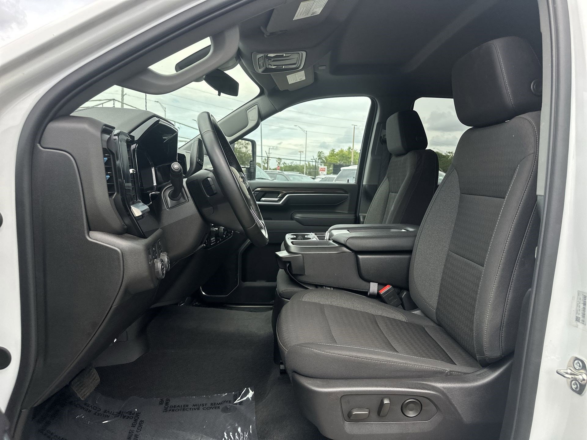 Used 2025 Chevrolet Silverado 2500 LT w/ Convenience Package AWD/4WD image 13