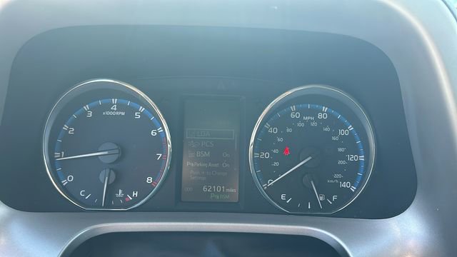 Used 2017 Toyota RAV4 Platinum AWD/4WD image 18