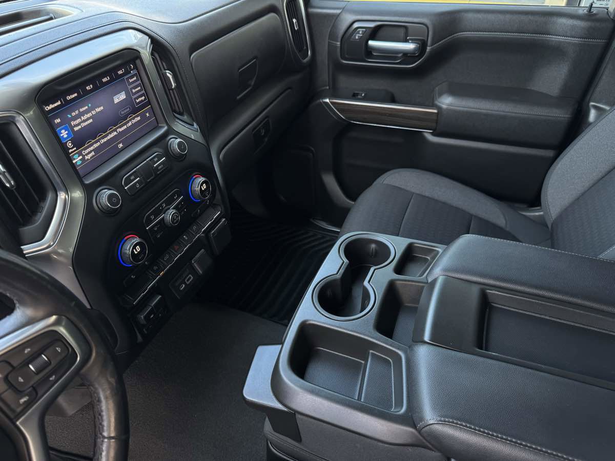 Used 2021 Chevrolet Silverado 1500 LT w/ Convenience Package II image 18