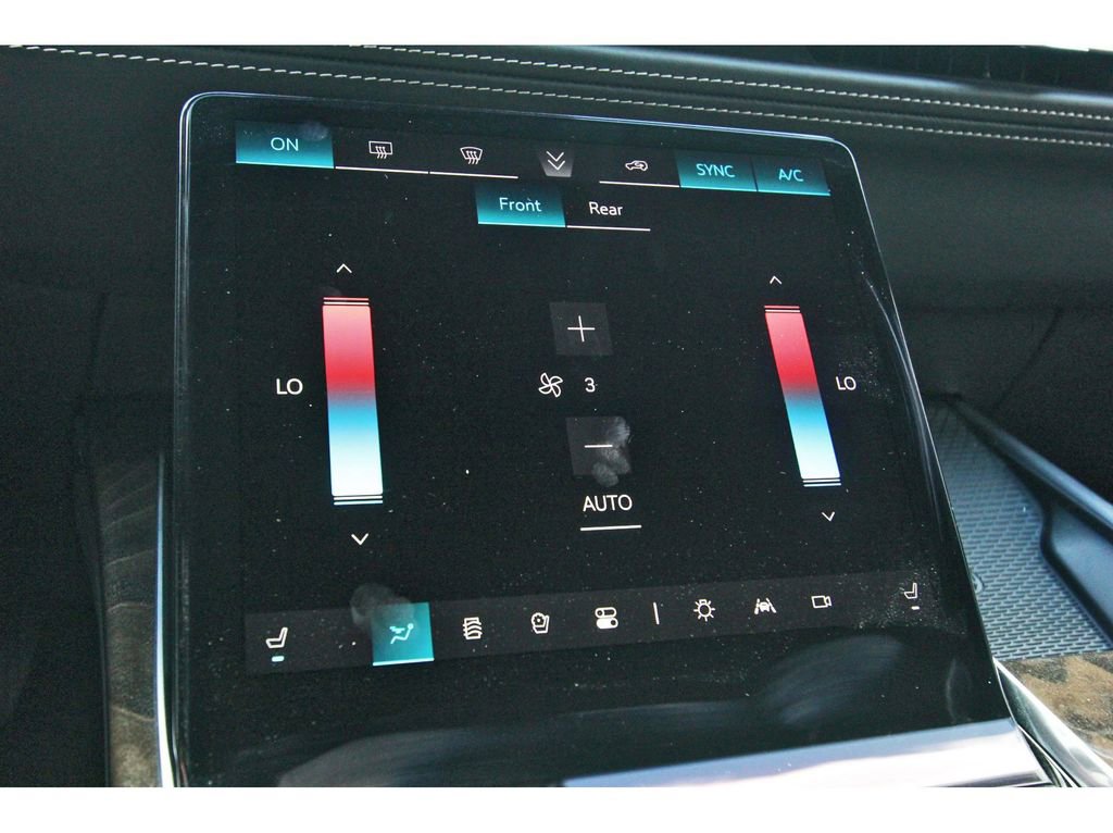 Certified 2025 Cadillac Escalade ESV Sport Platinum image 23