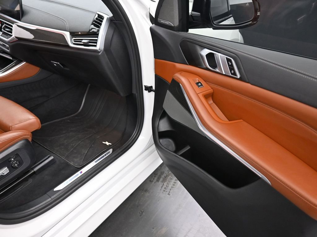 Used 2023 BMW X5 M50i w/ Executive Package AWD/4WD image 23