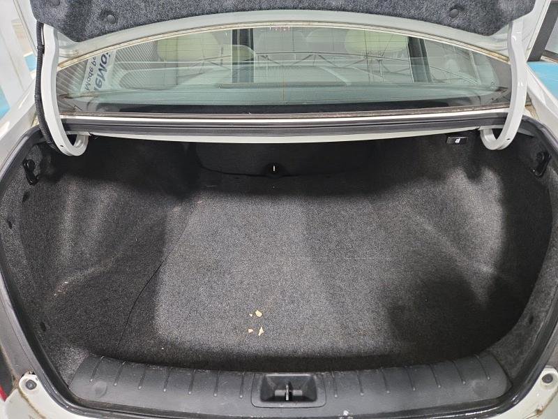 Used 2017 Honda Accord EX-L image 13