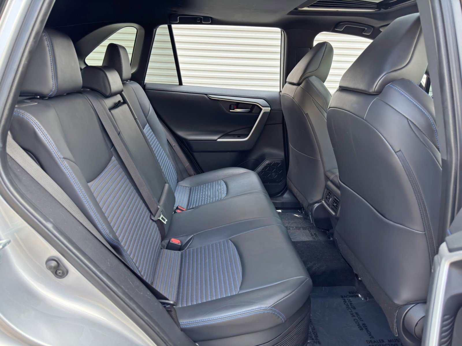 Used 2019 Toyota RAV4 XSE w/ XSE Weather Package AWD/4WD image 38