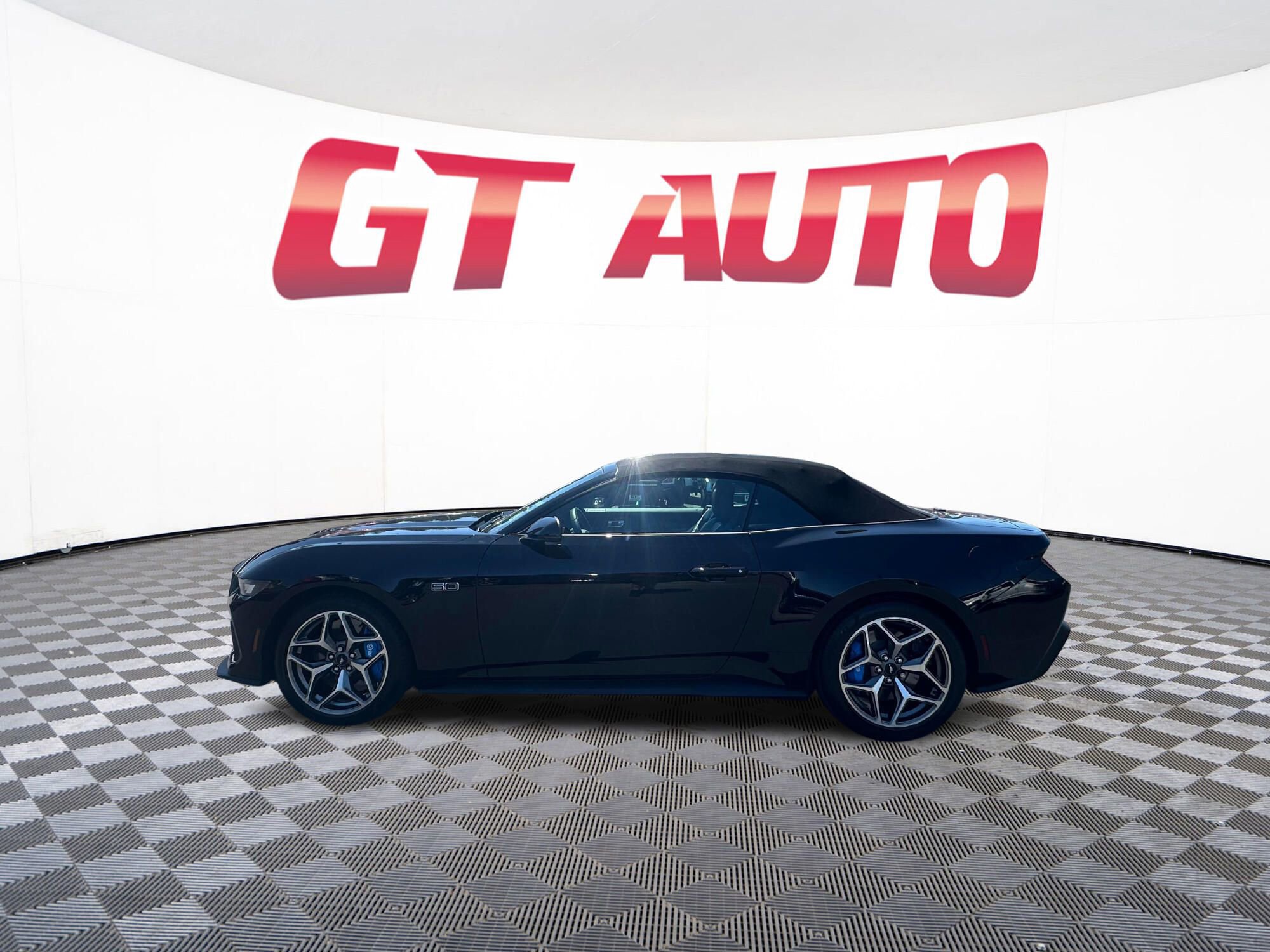 Used 2024 Ford Mustang GT Premium w/ GT Performance Package image 4