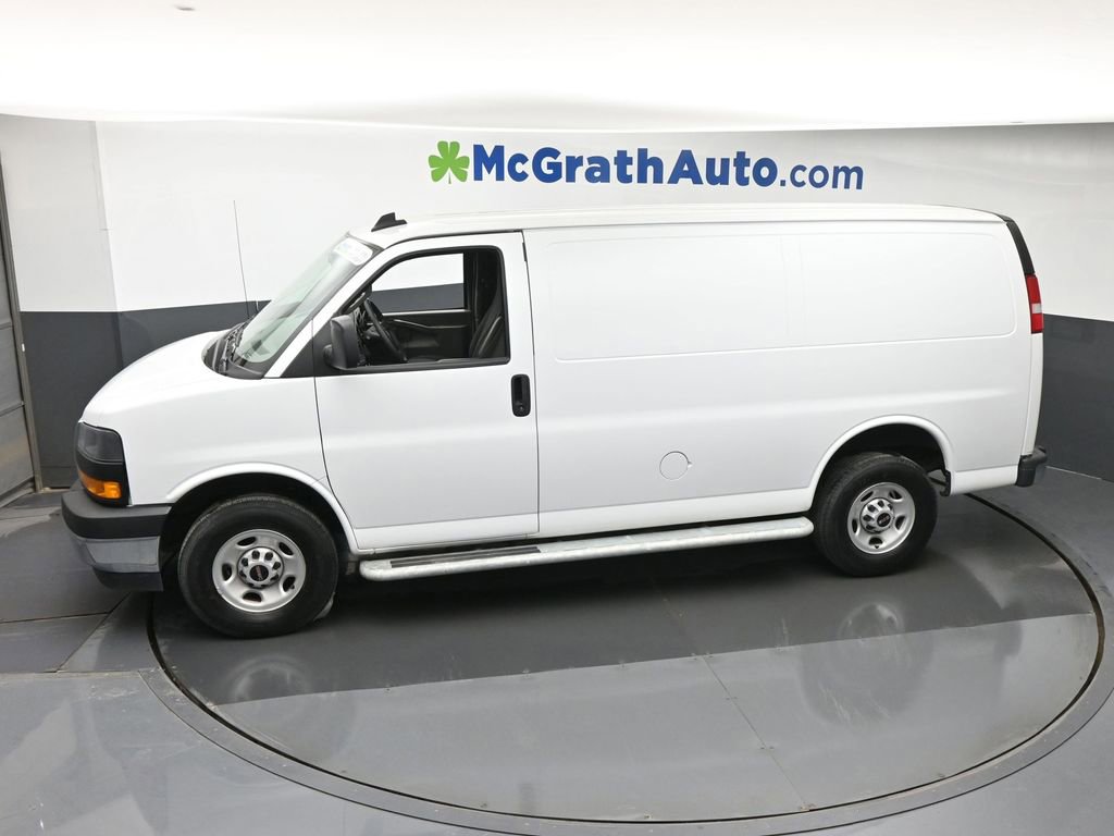 Used 2024 GMC Savana 2500 w/ Driver Convenience Package image 15