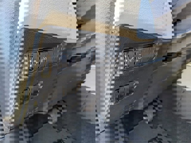 Used 2022 Toyota Corolla Cross LE image 21